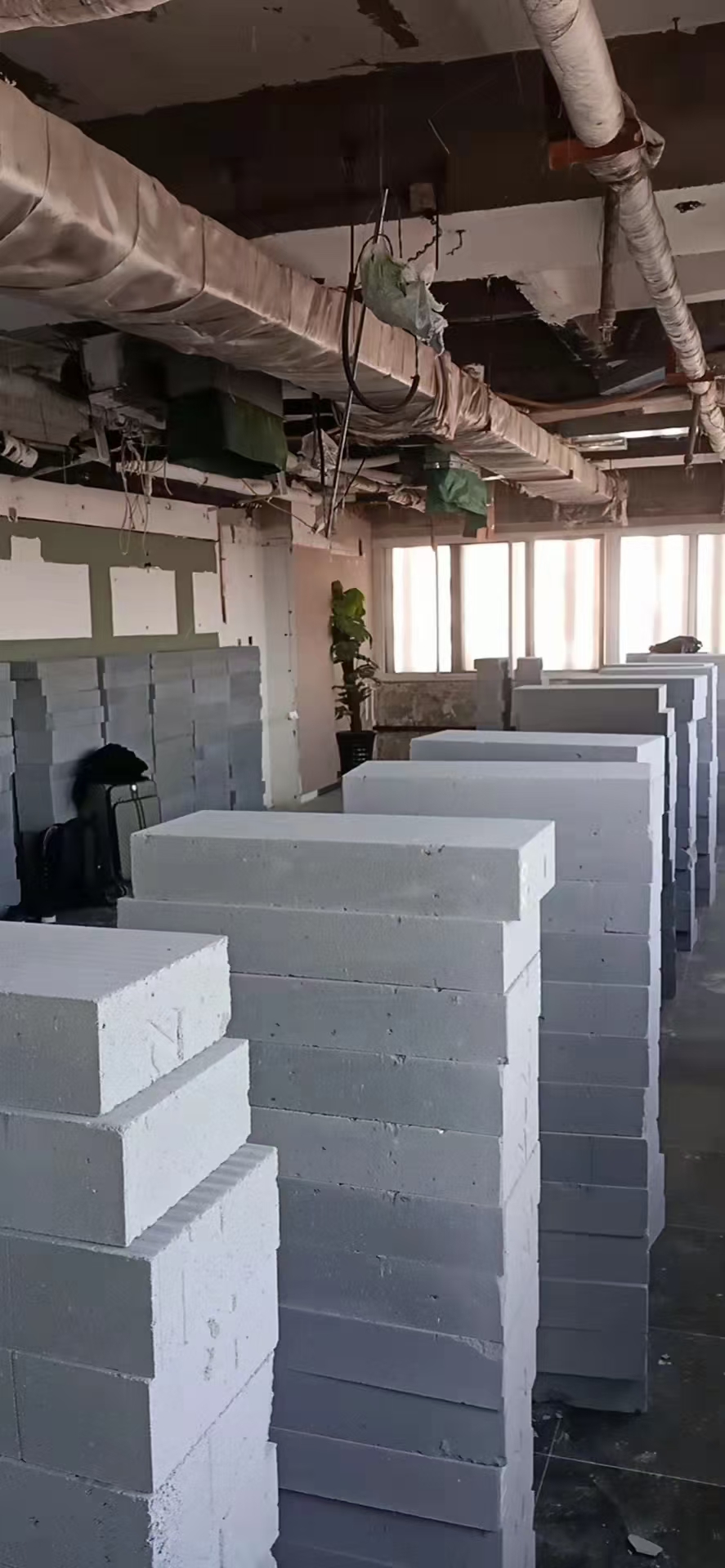 轻质砖隔墙现场场景3
