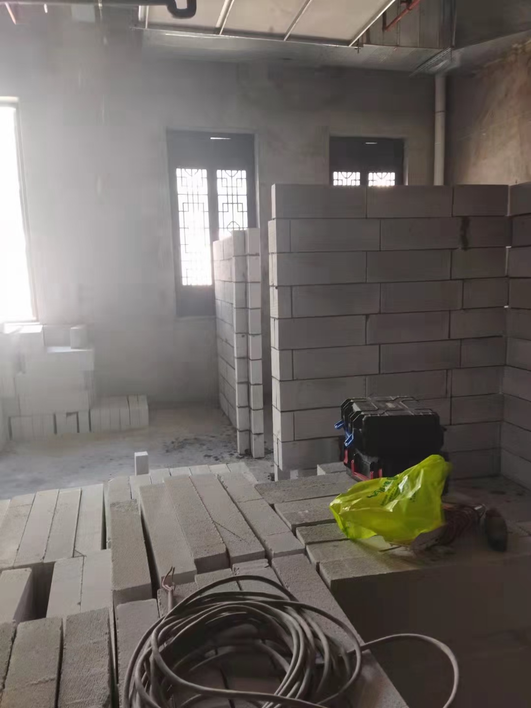 轻质砖隔墙现场场景8
